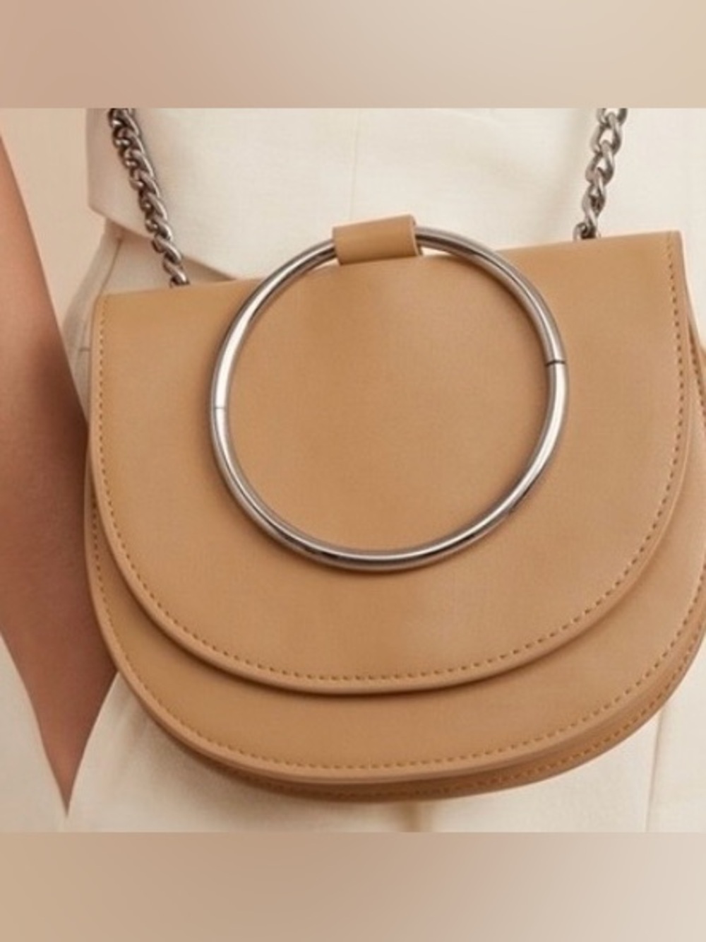 Chelsea Tan Faux Leather Silver Metal Magnetic Closure Crossbody Chain Strap Bag